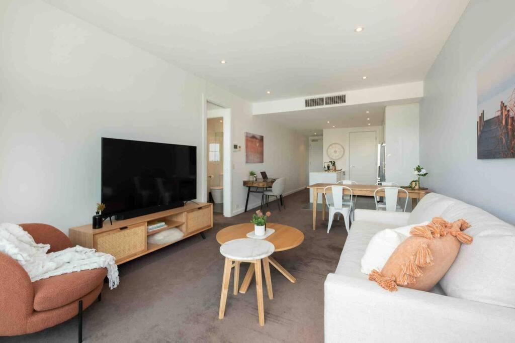 City Apartment, Pool & Carpark Adelaide Eksteriør billede